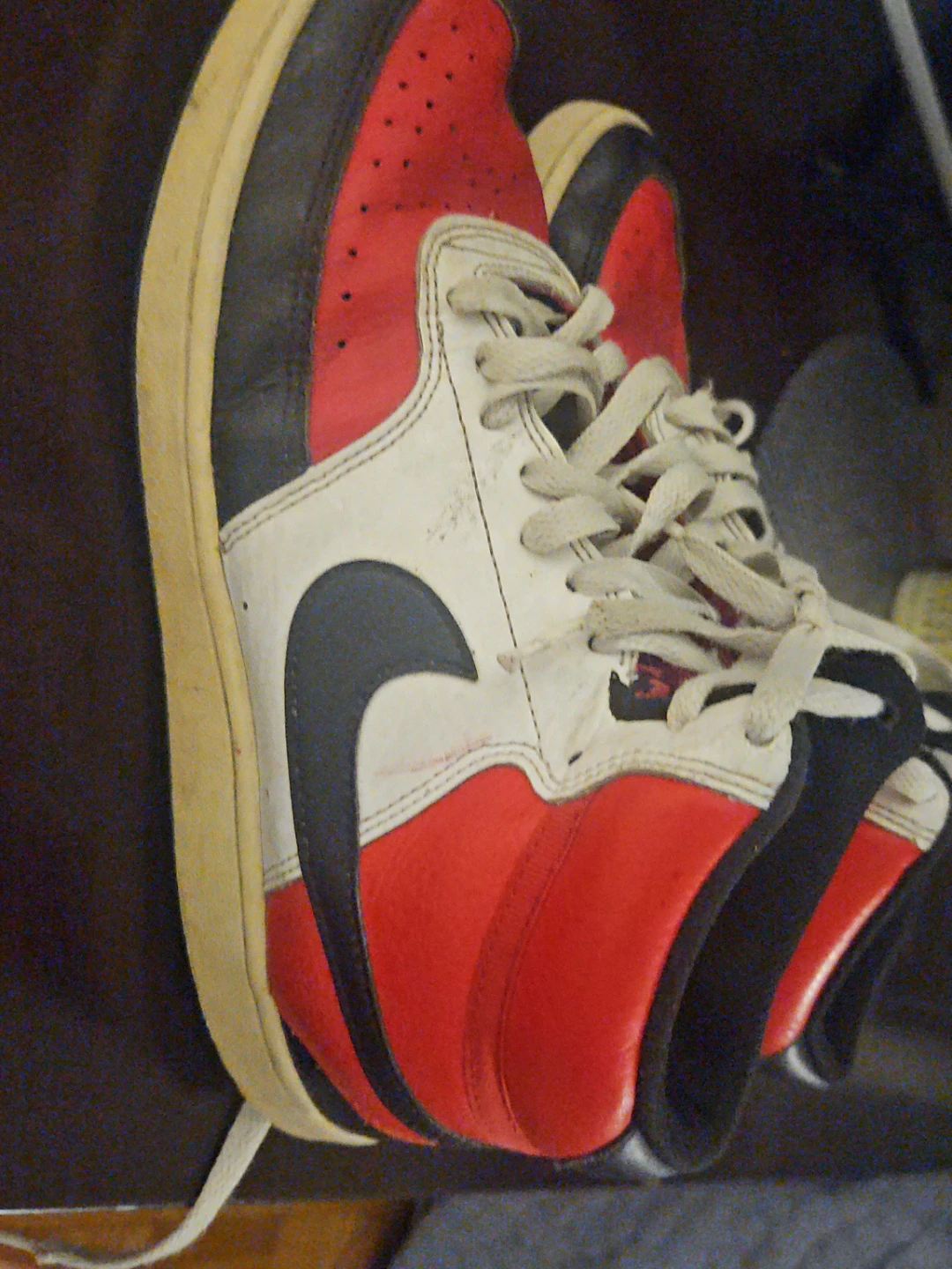 Nike Air Jordan 1 High Red White Black