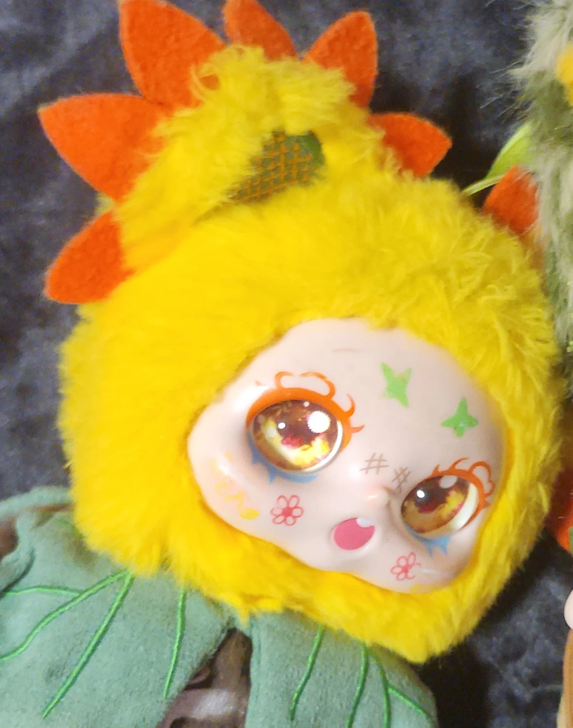 Pop matt sunflower plush