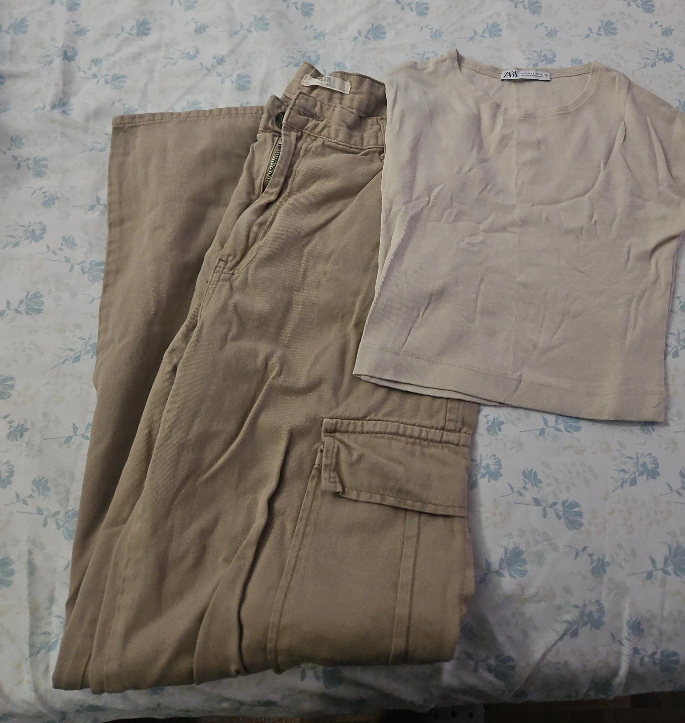 STR  Cargo Pants and.   Zara  T-Shirt Set