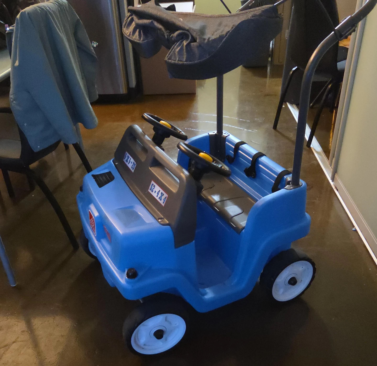 Step2 4x4 Kids Push Buggy
