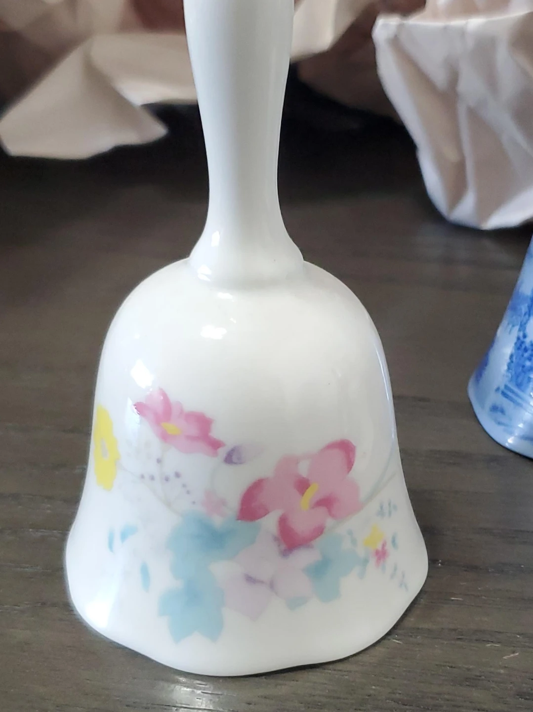 Floral pattern porcelain bell