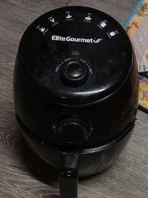 Elite Gourmet Air Fryer small size