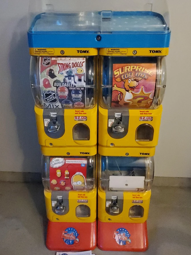 Tomy Gacha Capsule Vending Machine