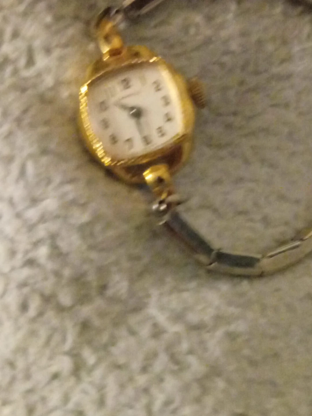 Vintage Gold Tone Ladies Watch