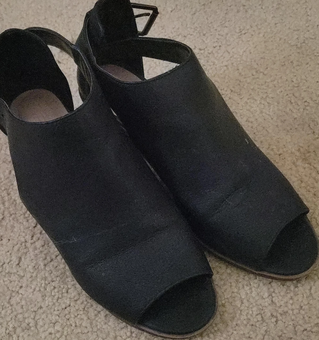 Black Open-Toe Ankle Strap Sandals