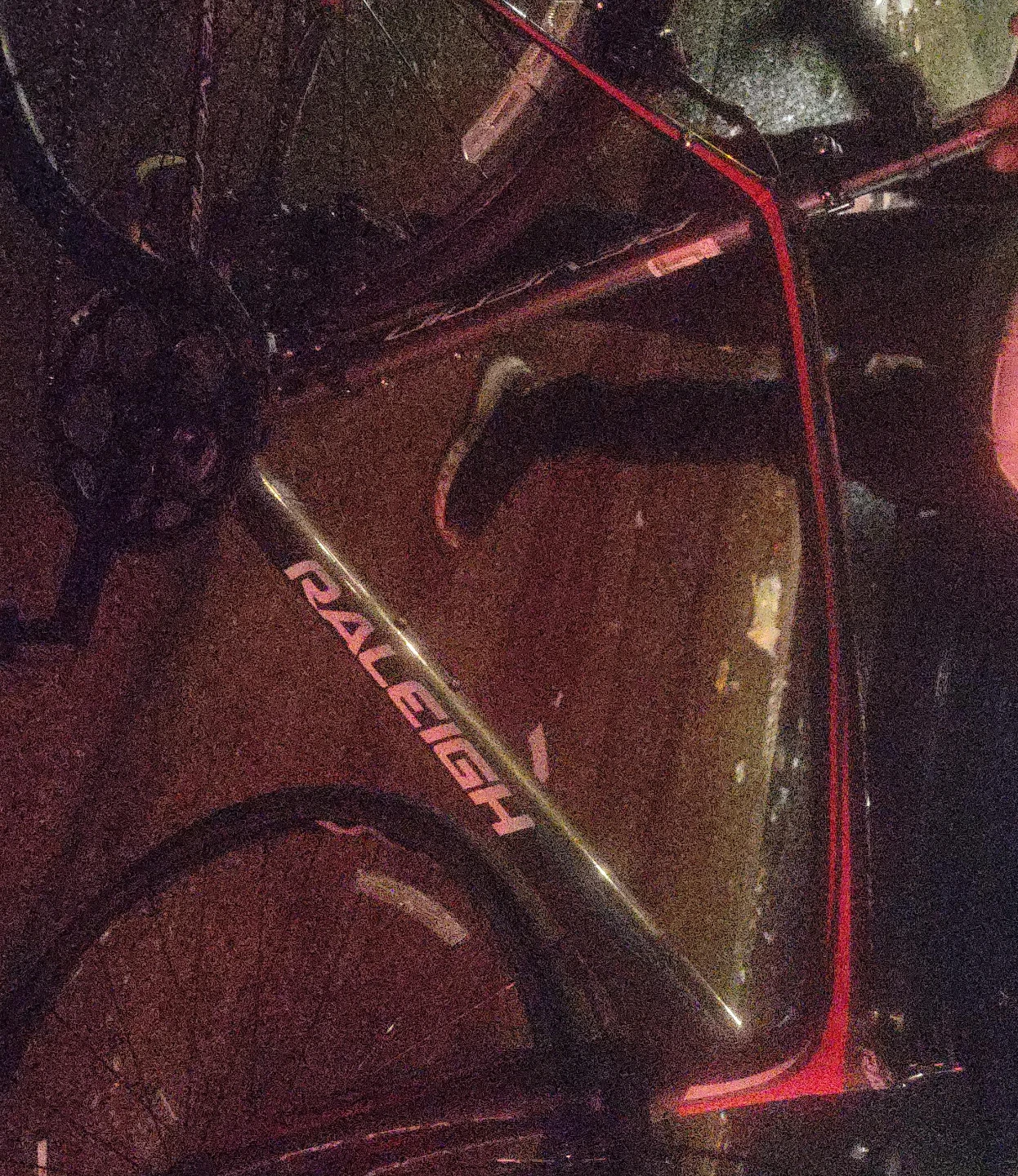 Raleigh Revenio 2.0 road bike