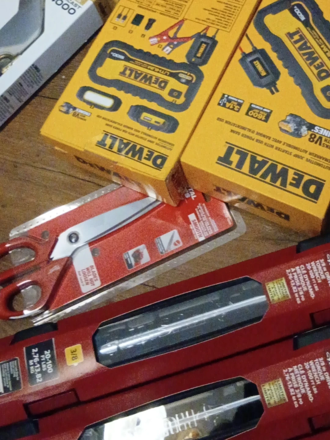DeWalt Jump Starters and Torque Wrenches - photo 2