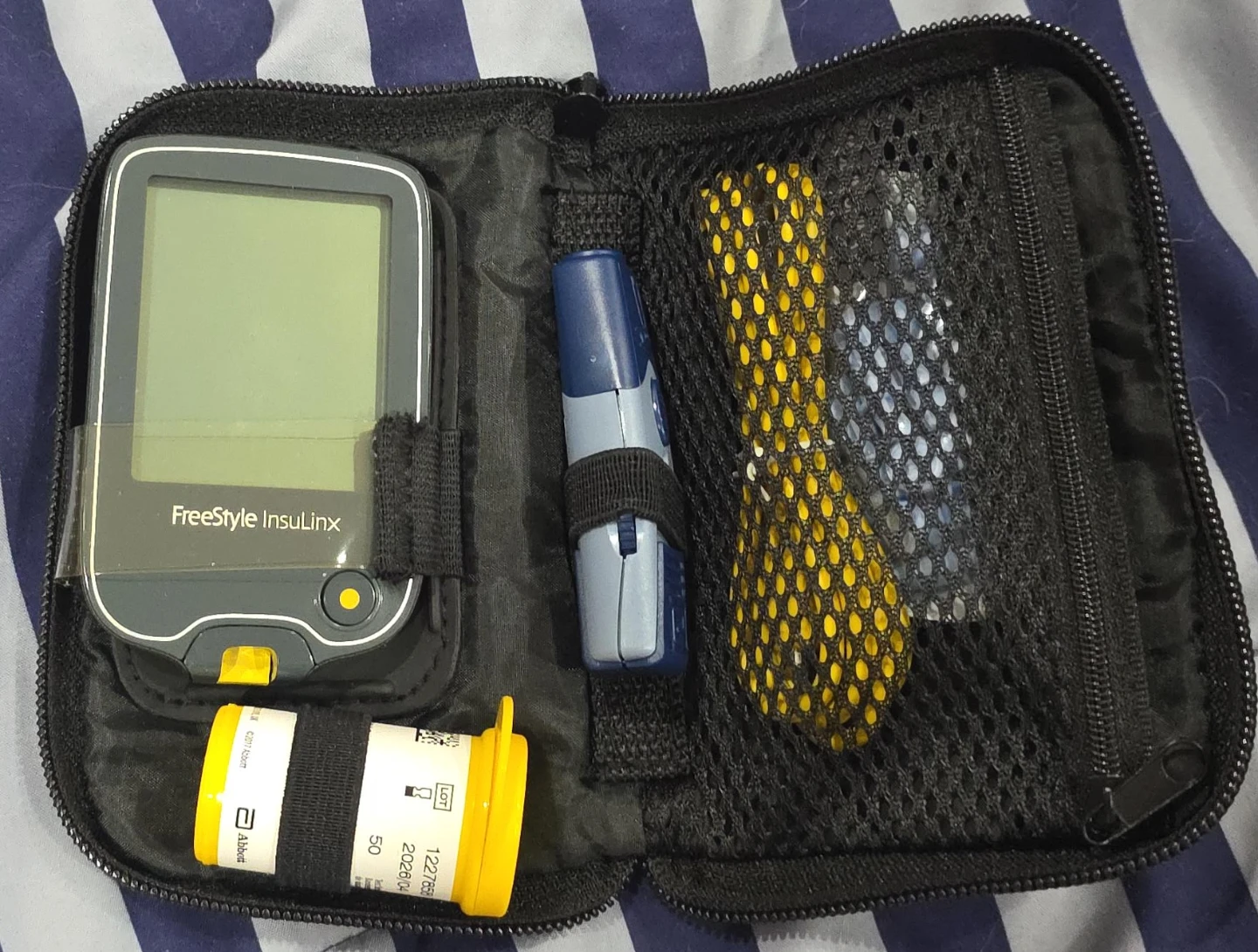 Abbott FreeStyle InsuLinx Glucose Meter Kit