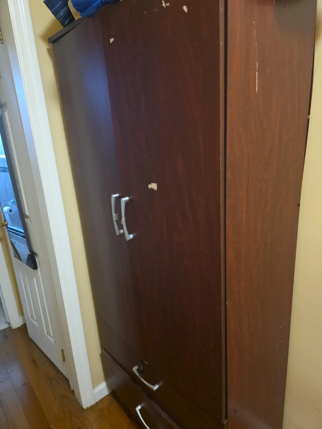 Dark Wood Bedroom Wardrobe