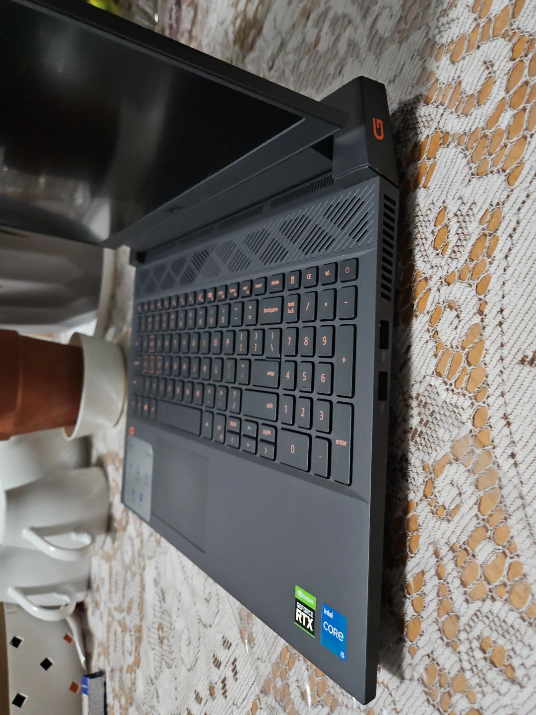 Dell G15 Gaming Laptop image indicator(2)