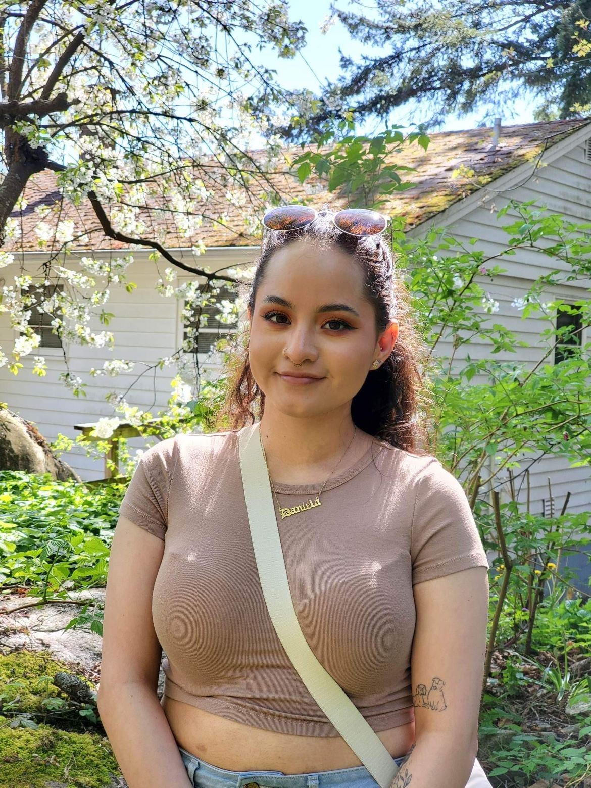 Daniela profile