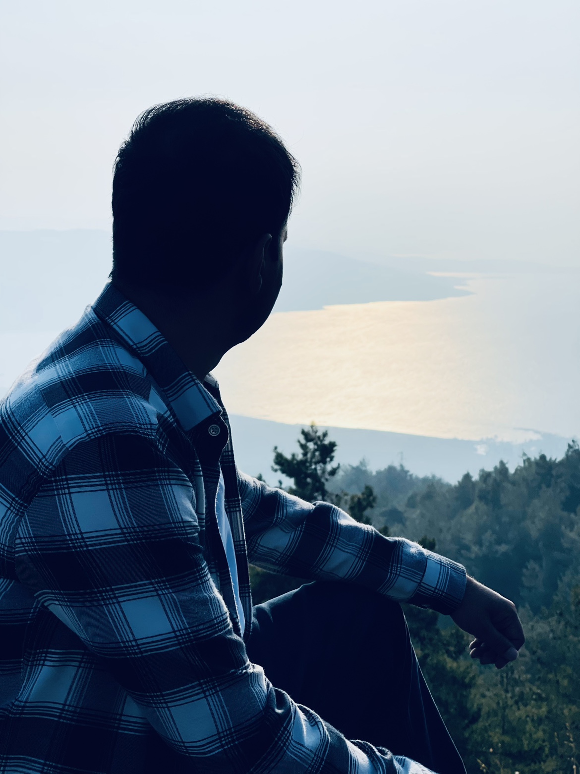 Emir profile