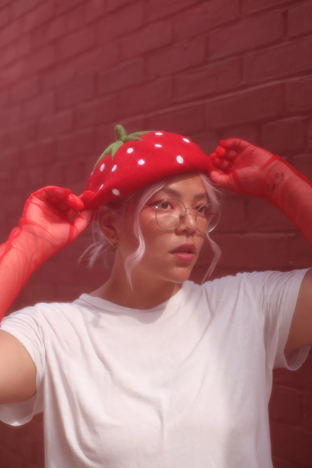 Elizabeth Mok profile