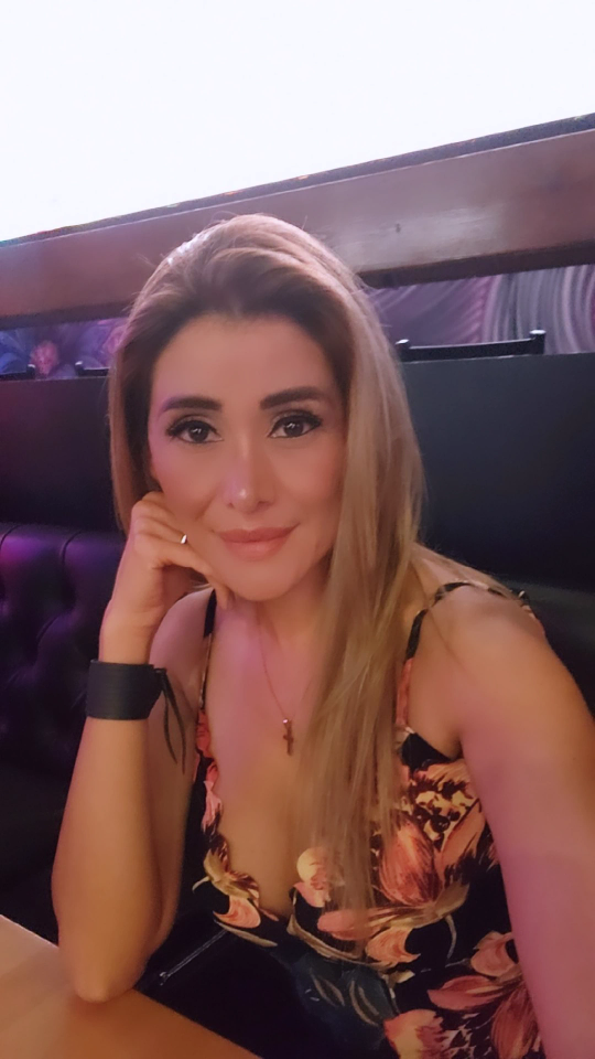 Lesly C profile