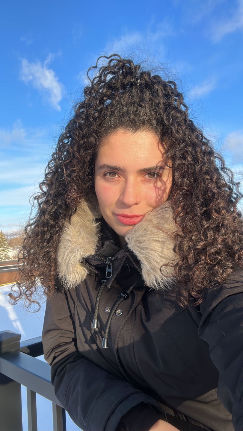 Isis Salazar profile