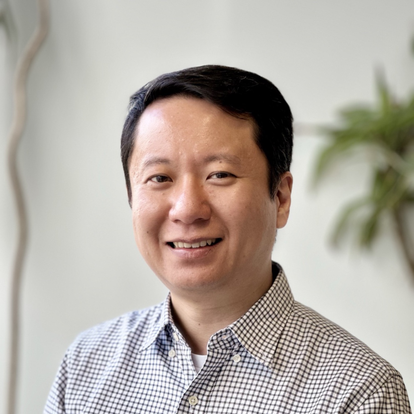 King Chung Huang profile