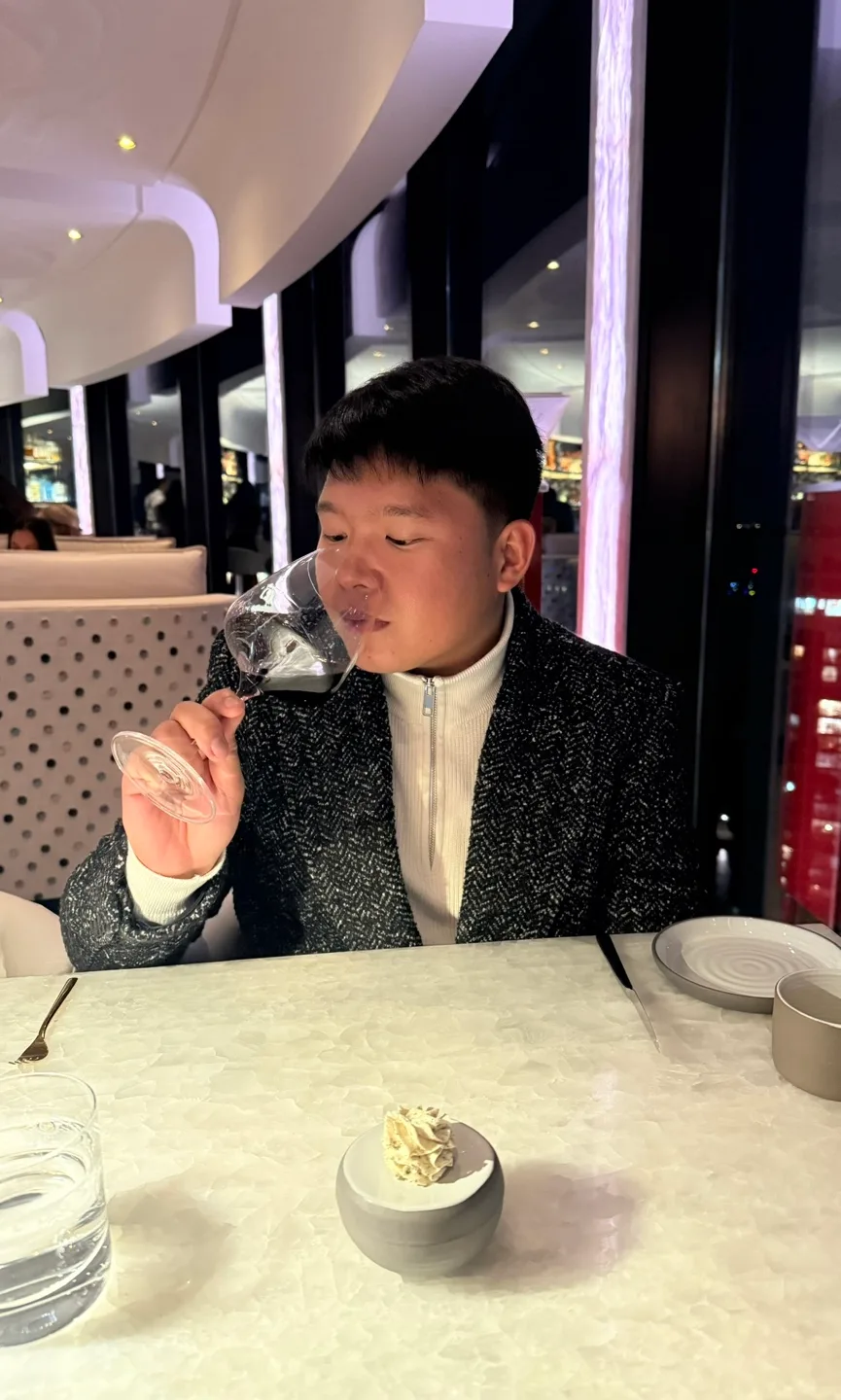 John Demition profile