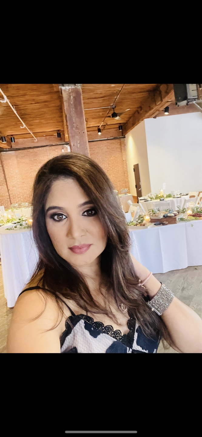 Razeena profile