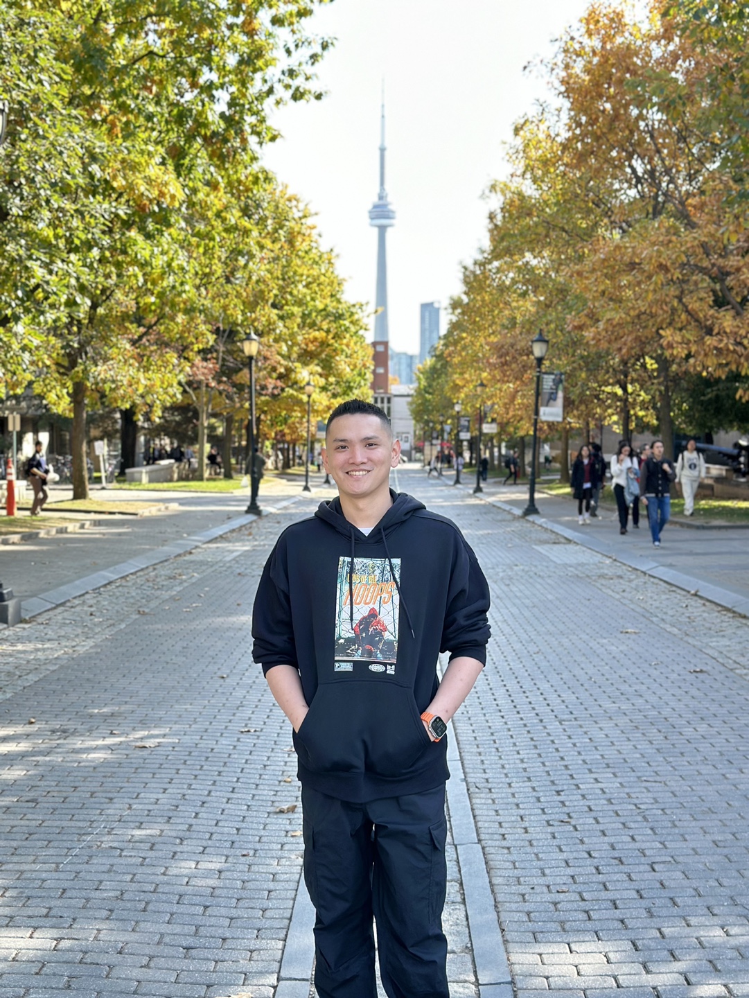 Luis profile