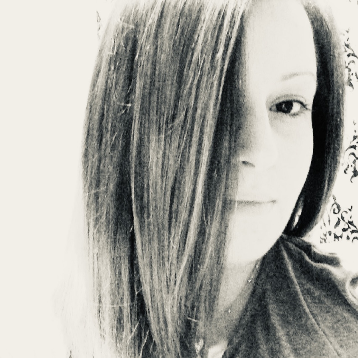 Lia Lourenco profile