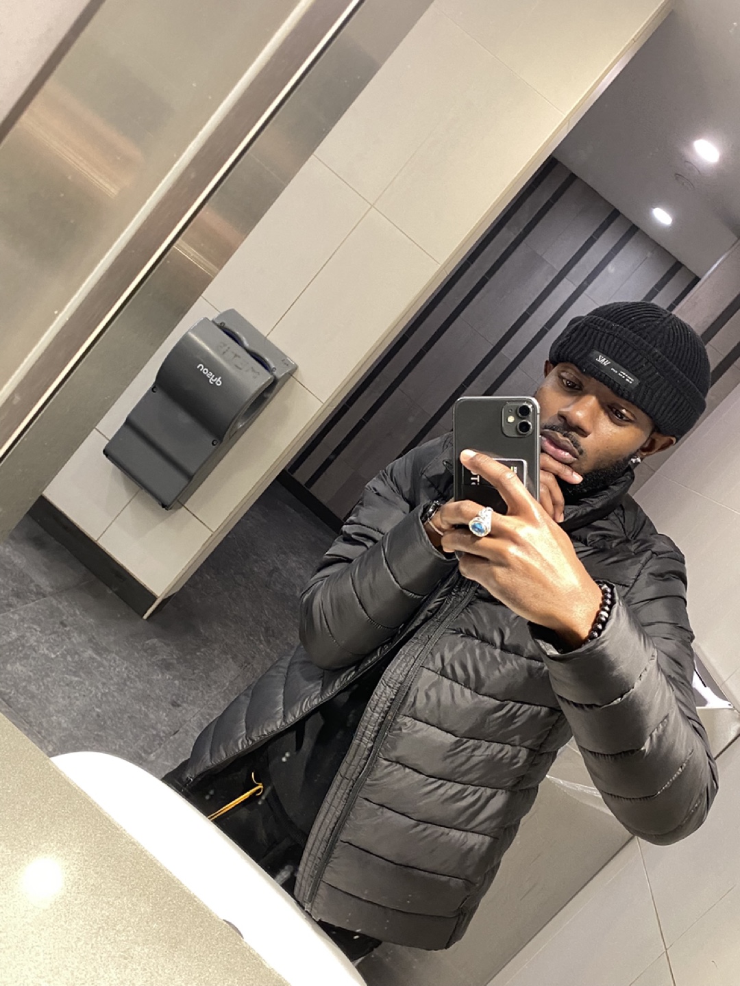 Andre profile