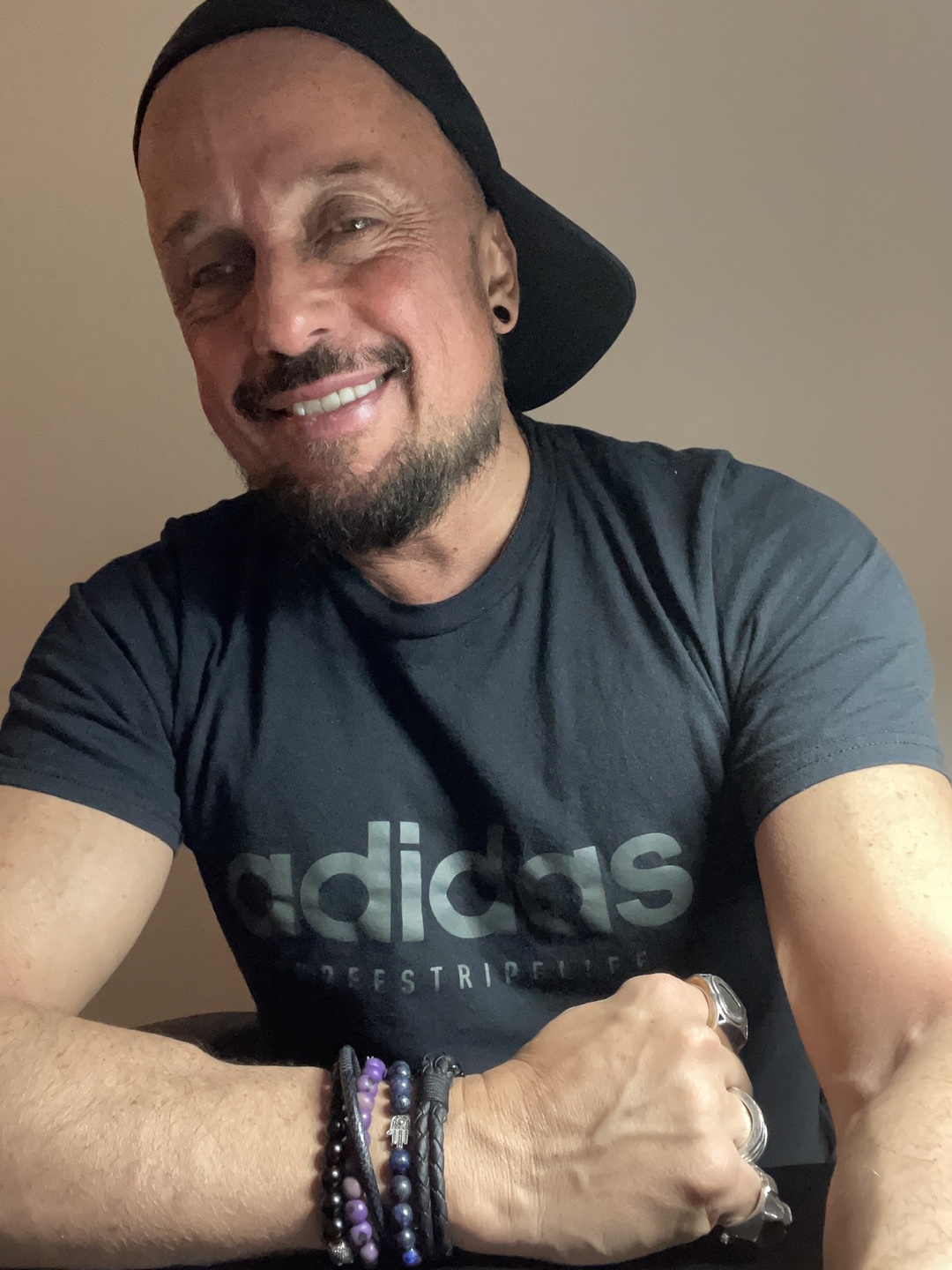 Chris profile