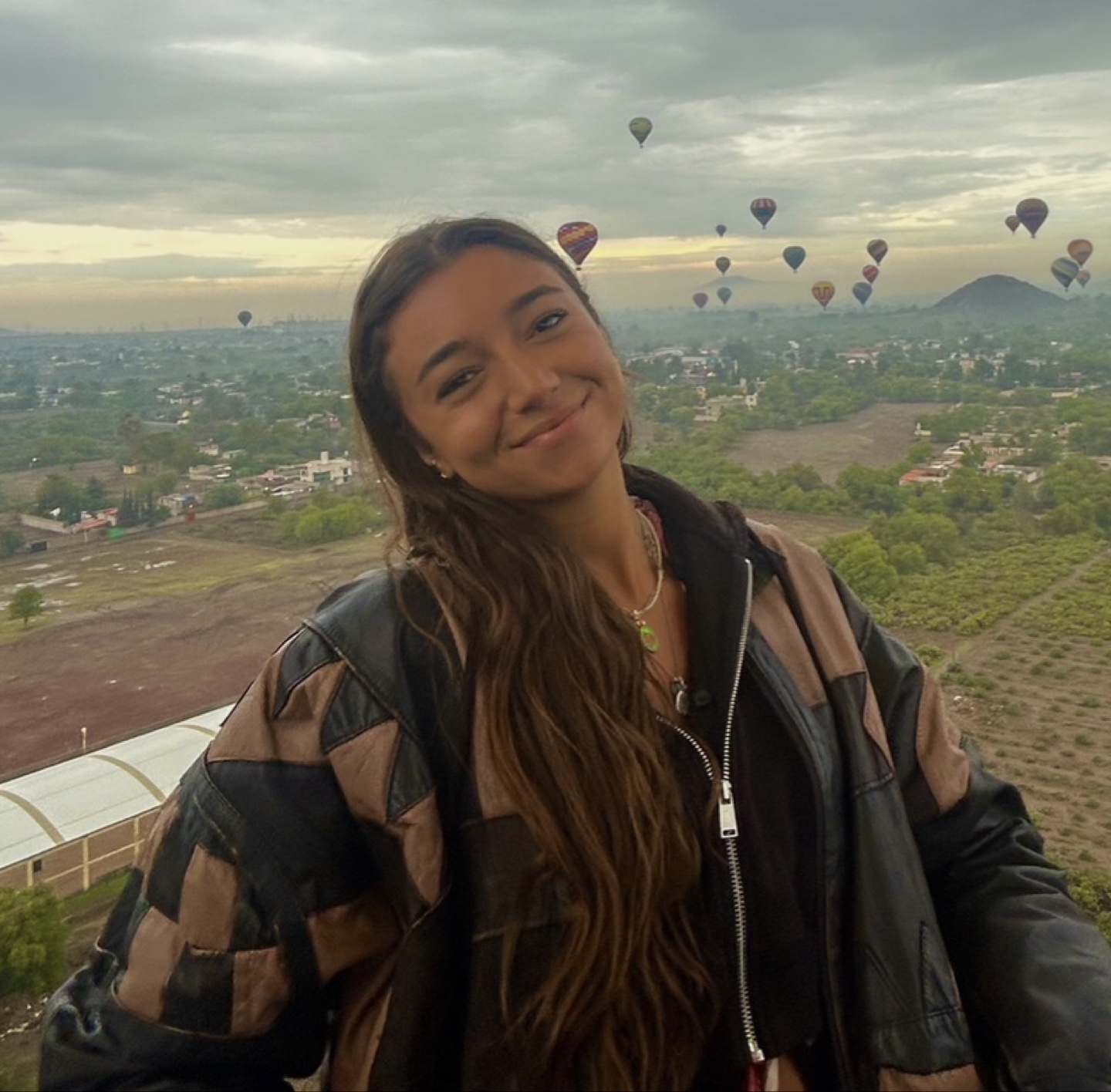 Mia profile