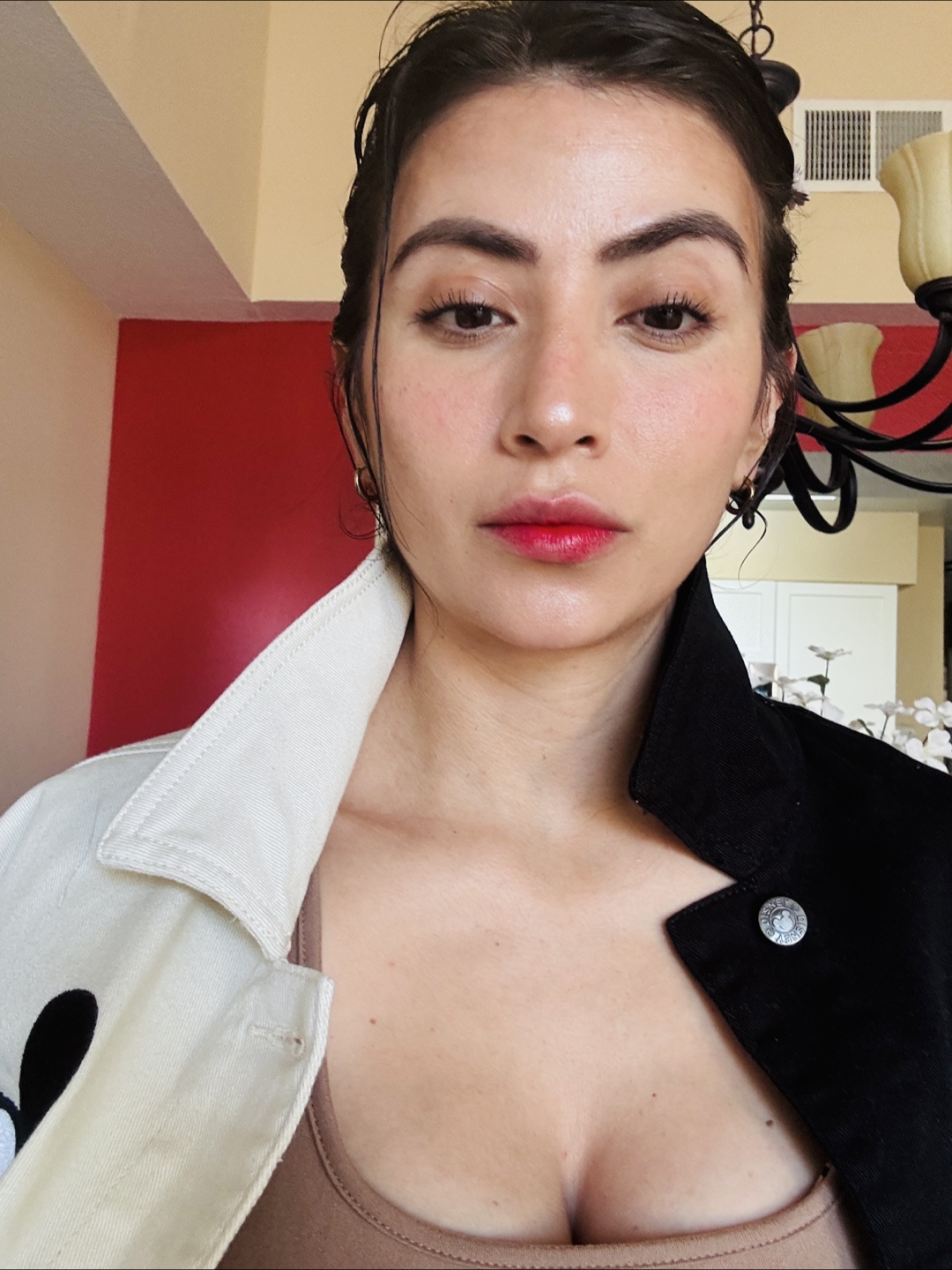 Laura profile