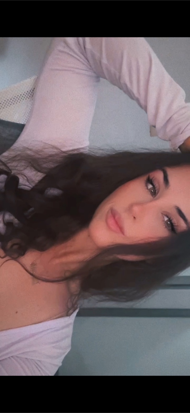 Dani profile