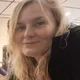 Dee profile