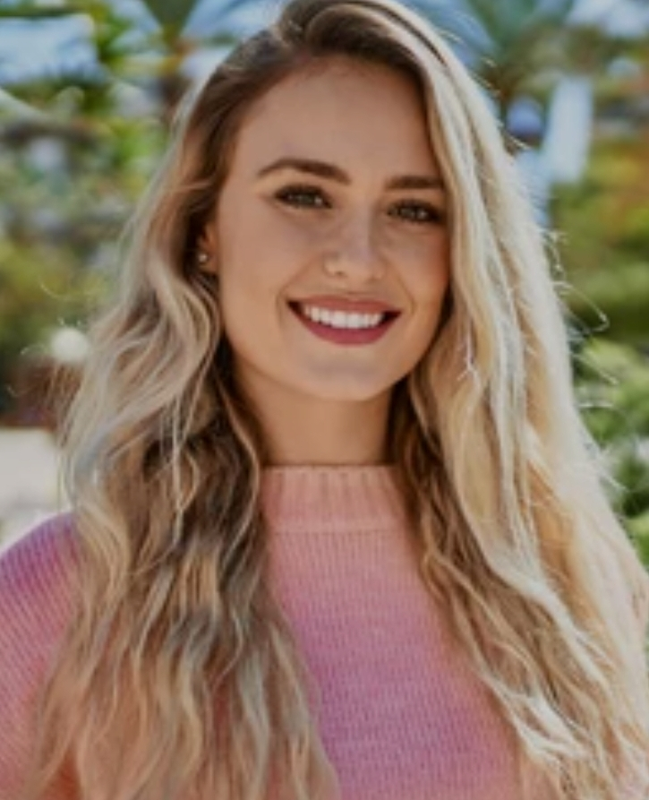 Danielle profile