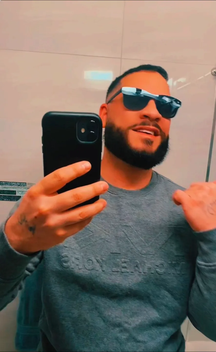 Johnny Archilla profile