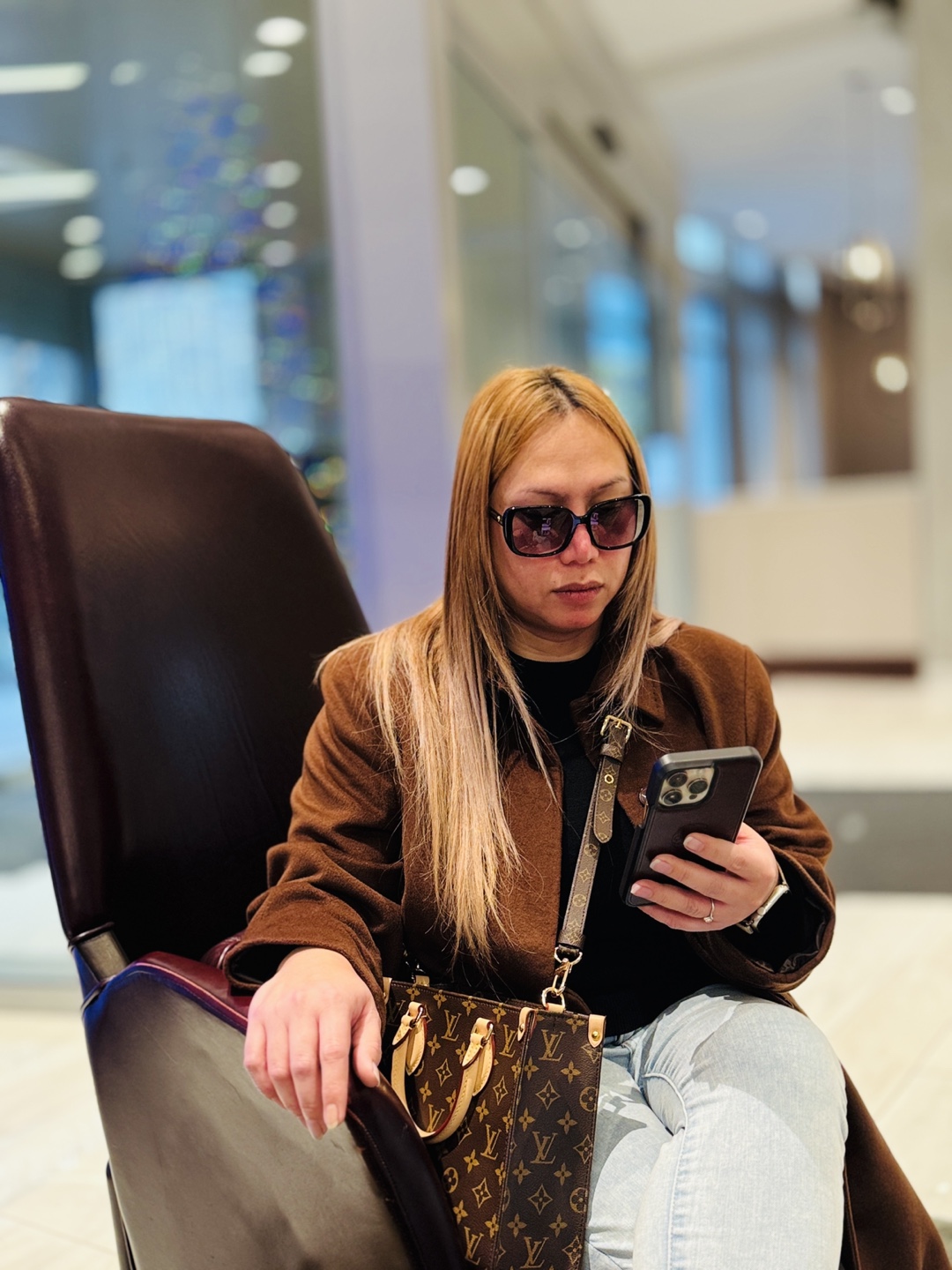 Satine Carreon profile