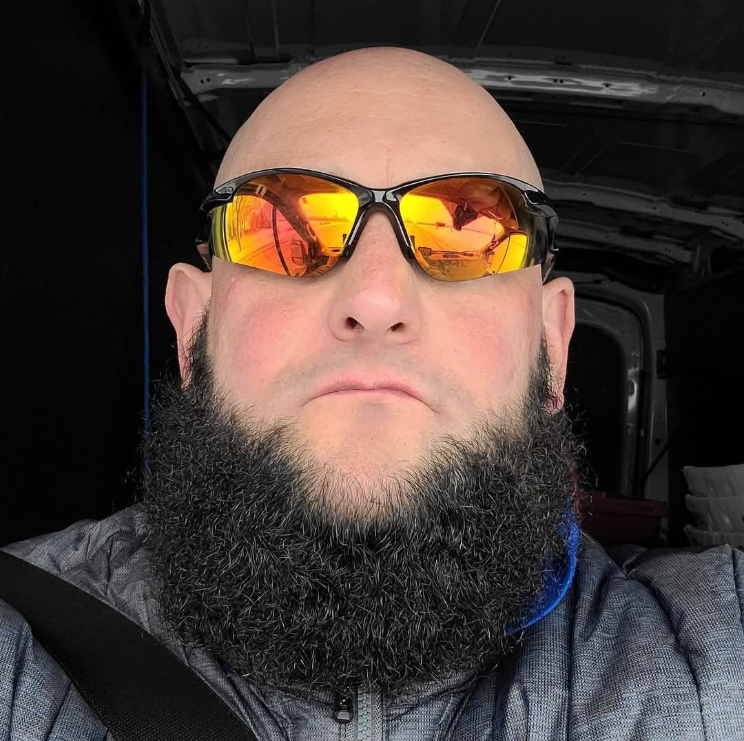 Howard L profile