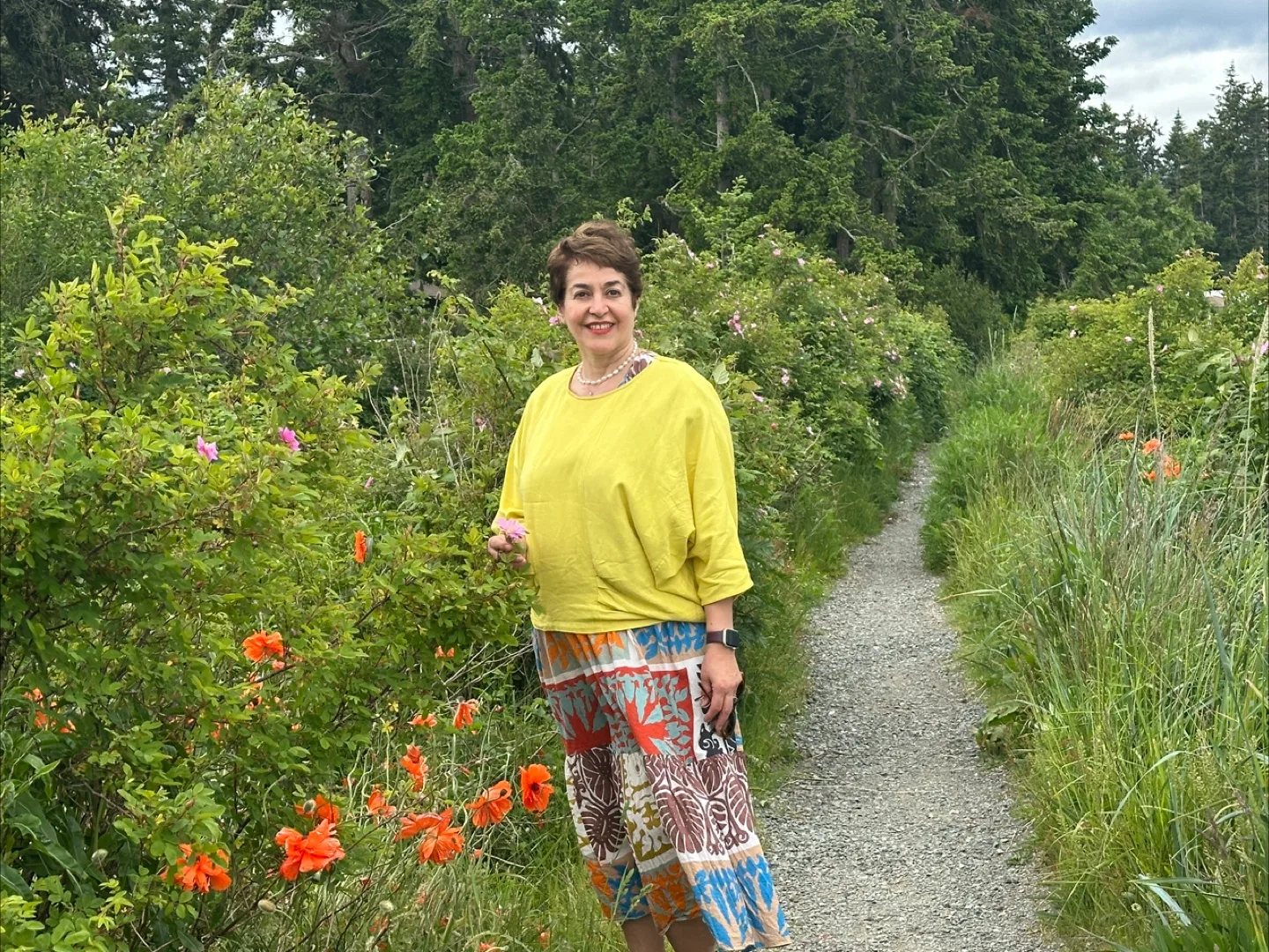 Elahe Nour bakhsh profile