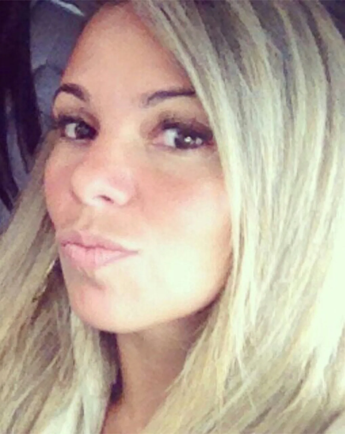 Viviane Caixeta profile