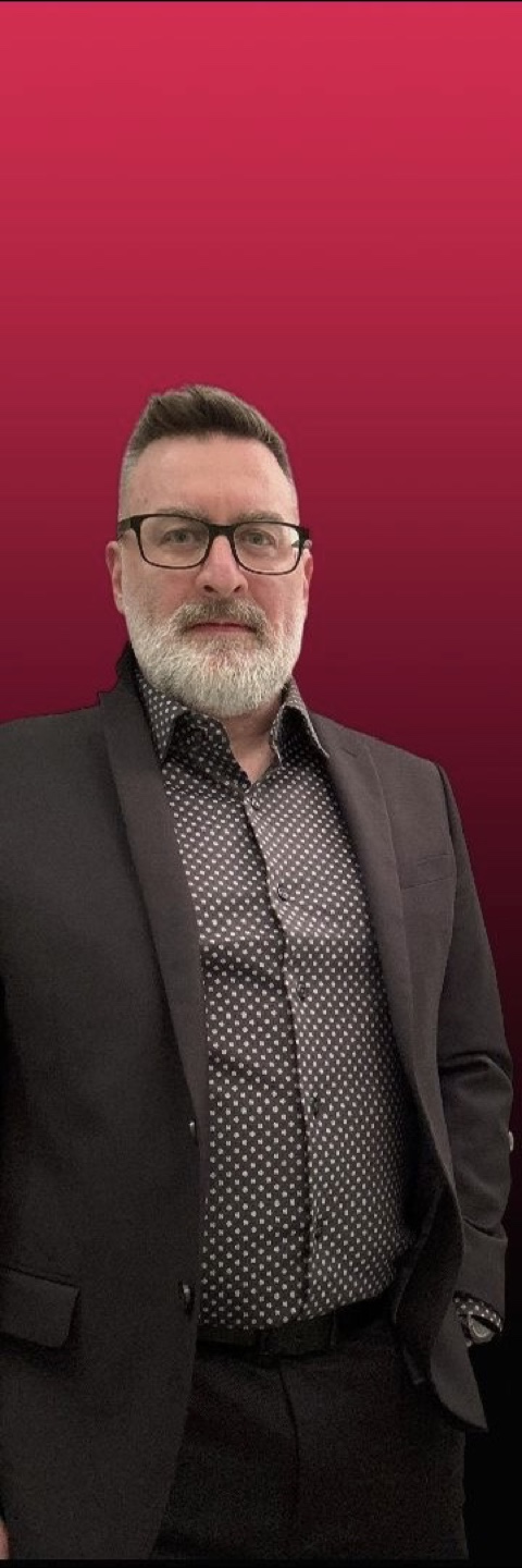 Derek Hann profile