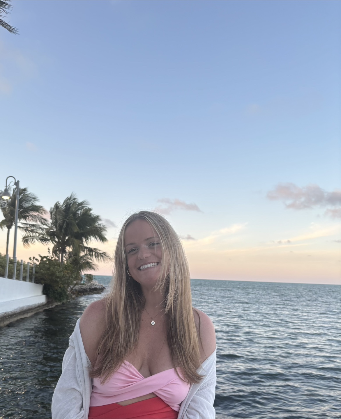 Elizabeth Barker profile