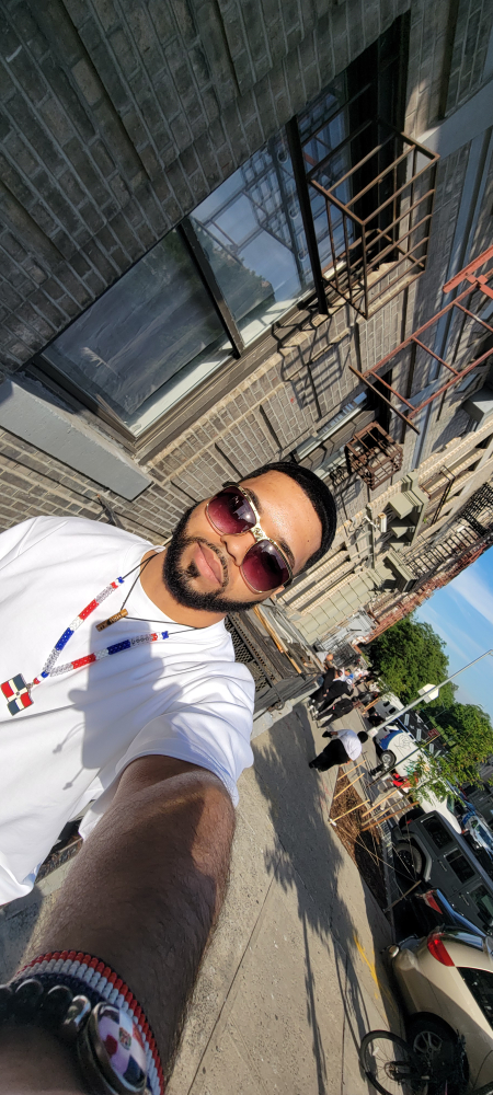 Tomas profile