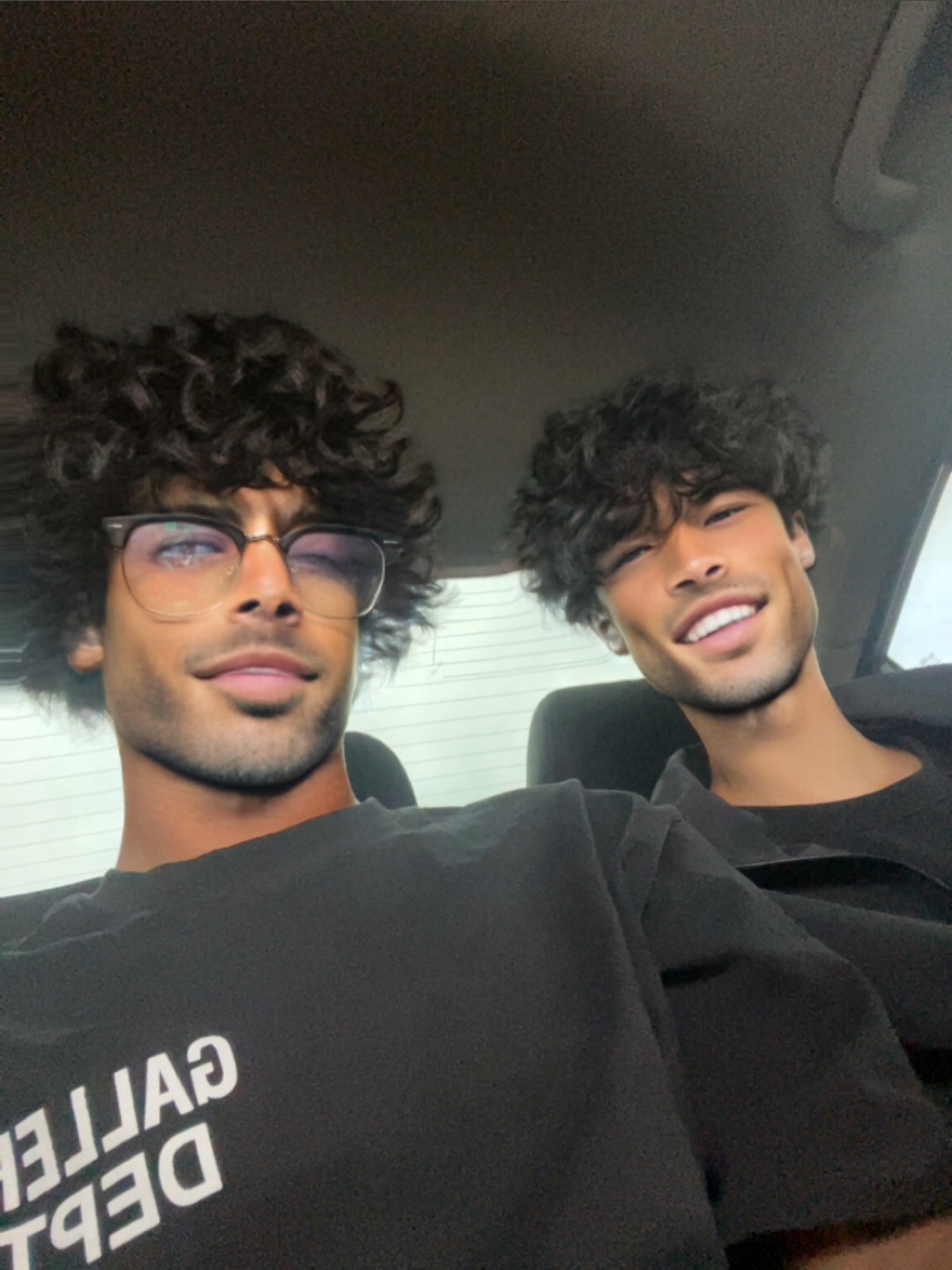 mahveen profile