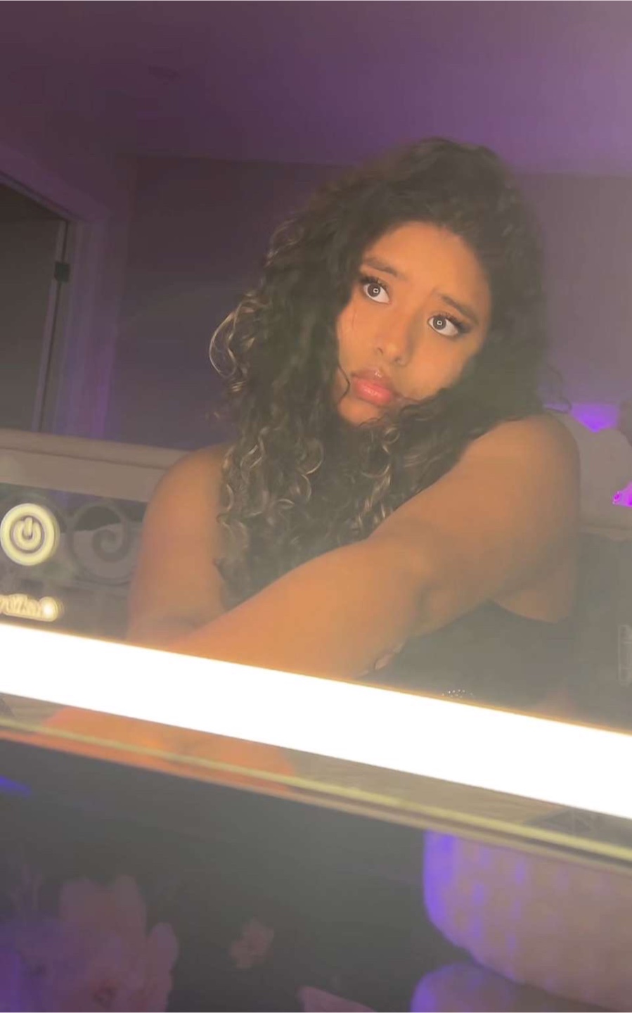 Leila profile