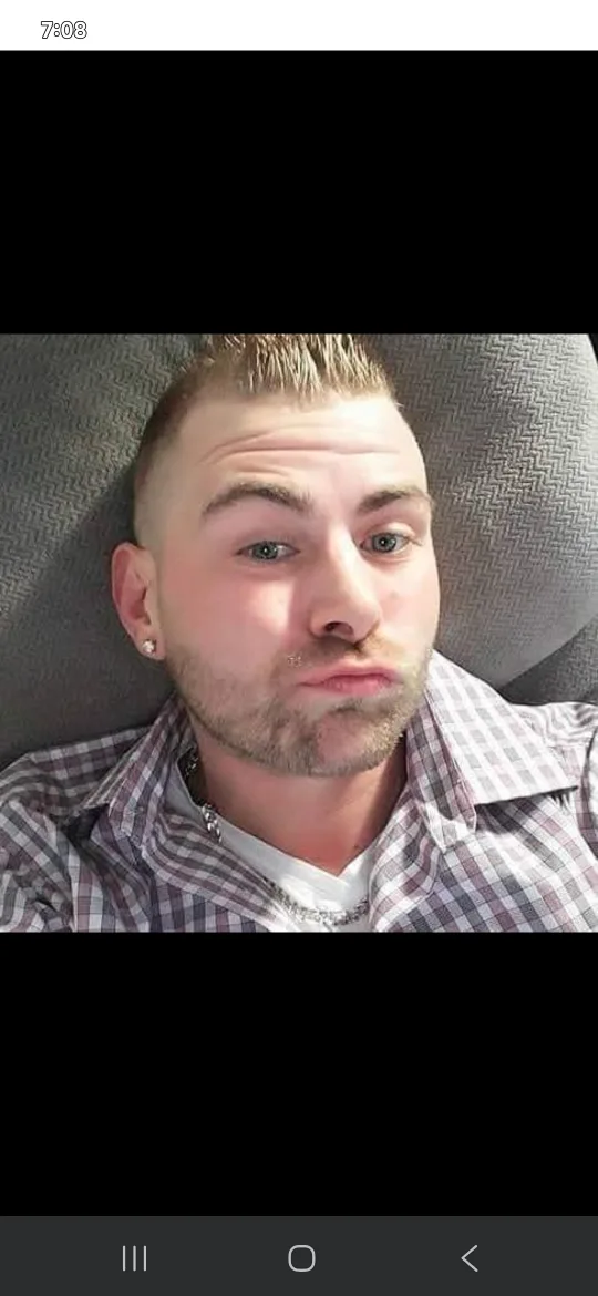 Dylan Benton profile