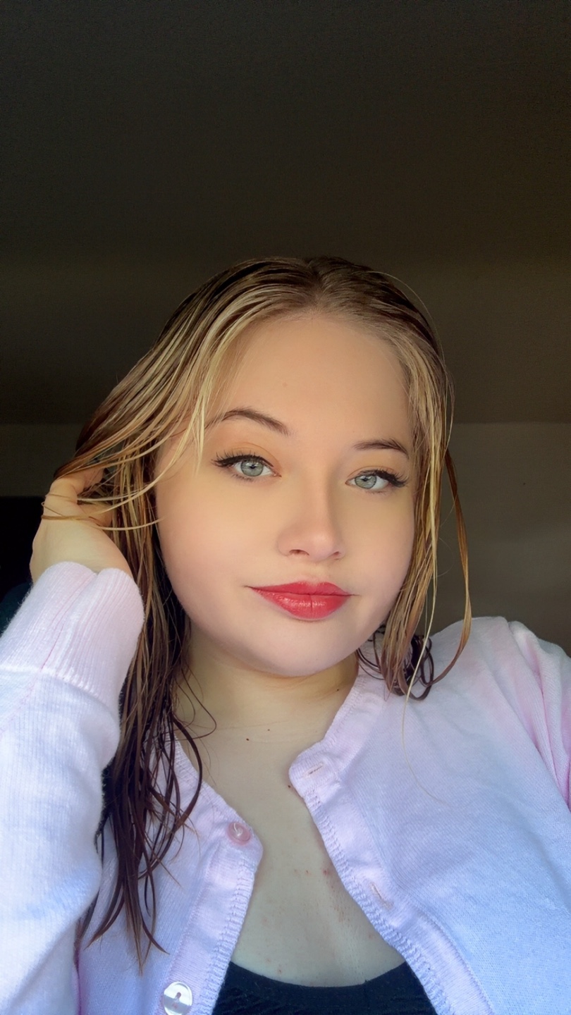 Melanie R profile