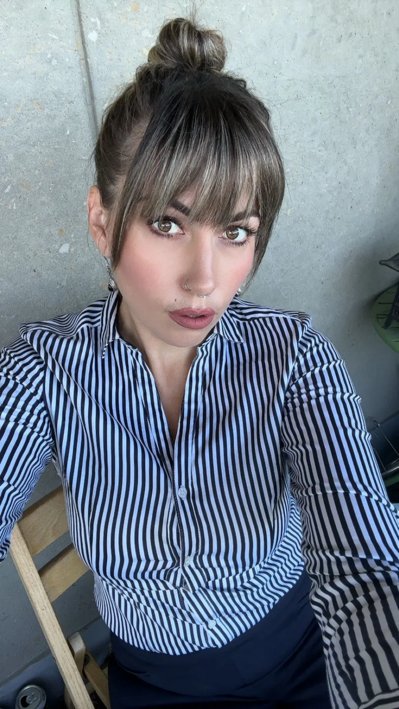 Ashley Phillips profile