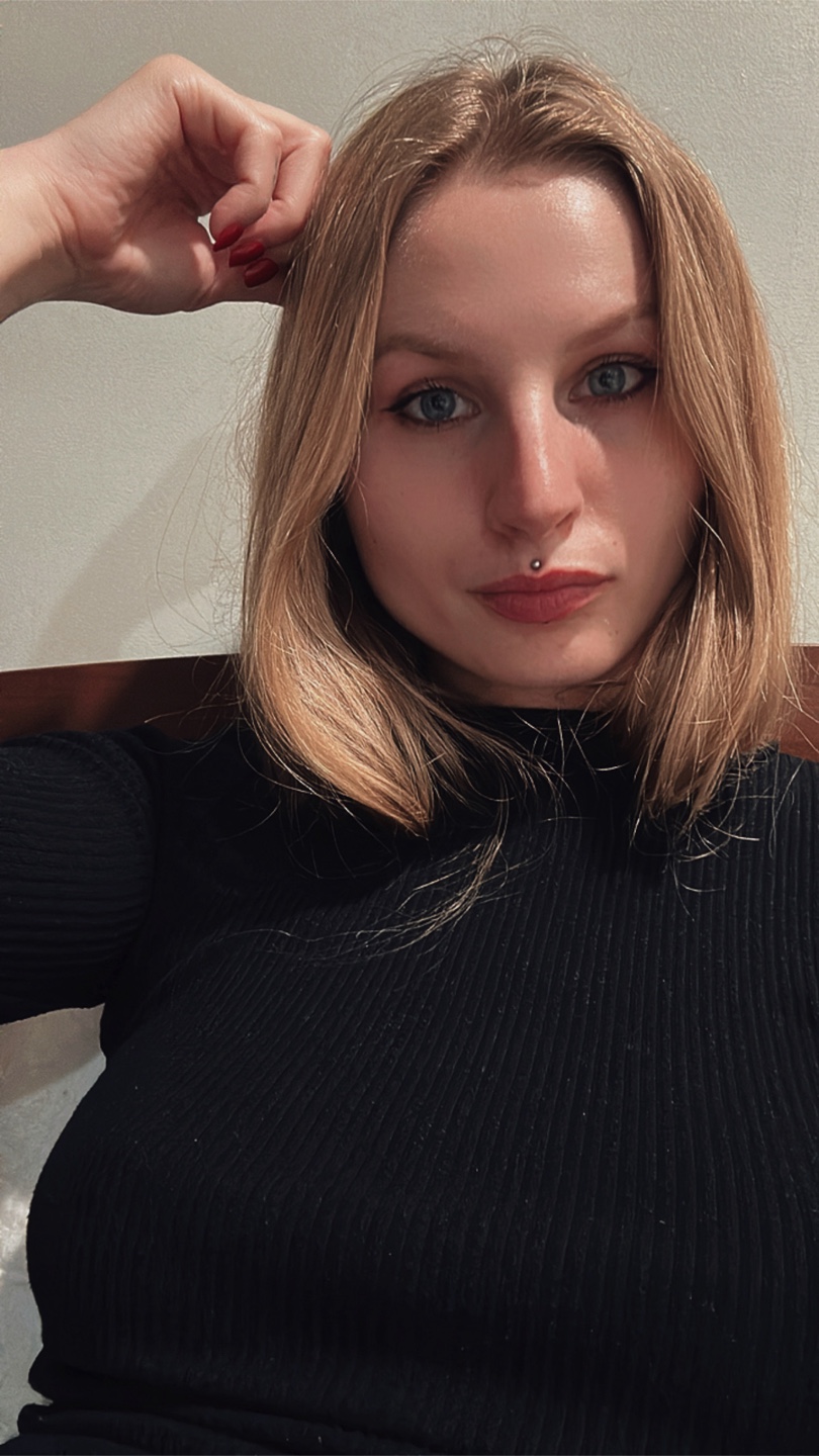Daryna profile