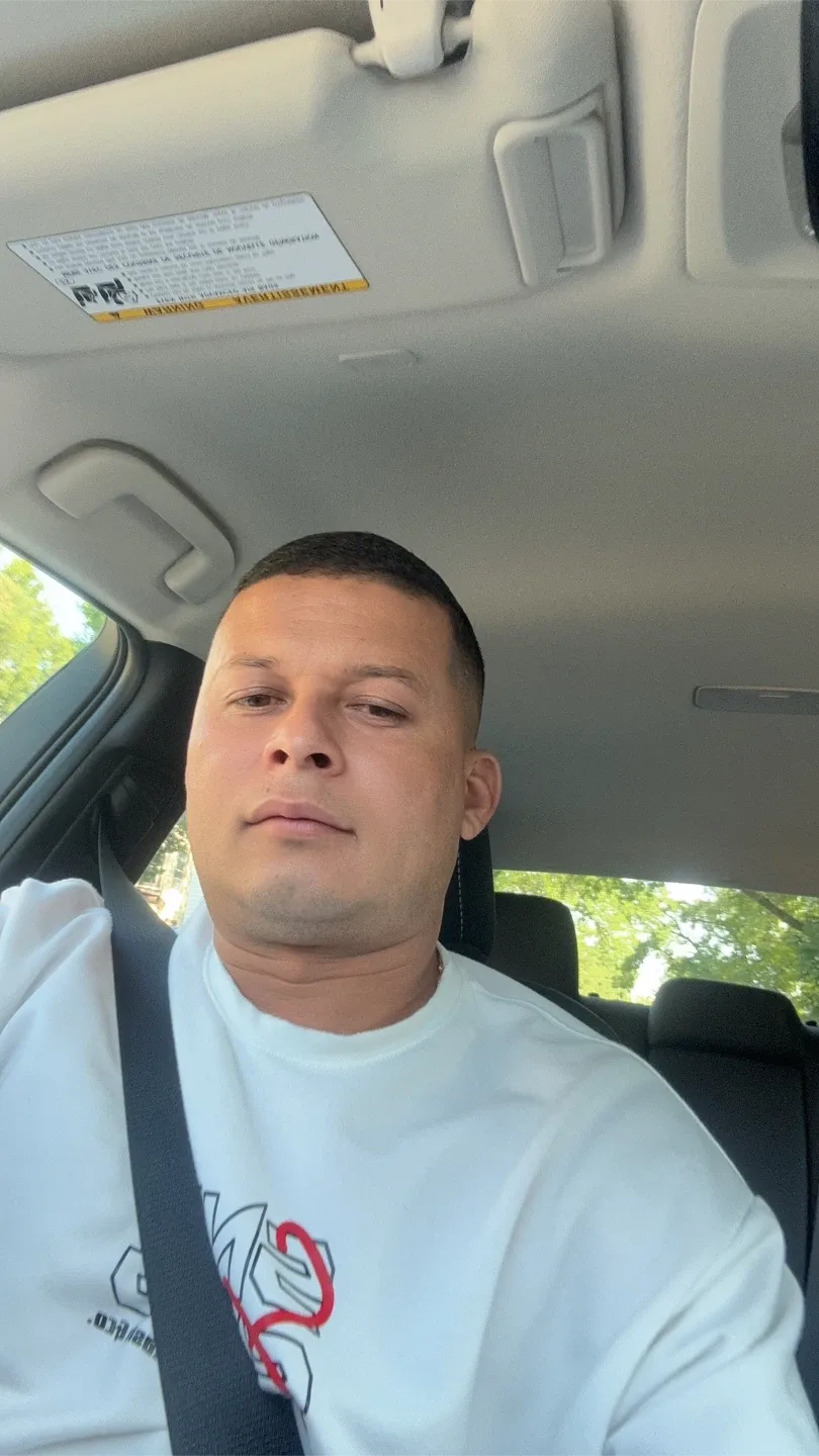 Freilin castillo profile