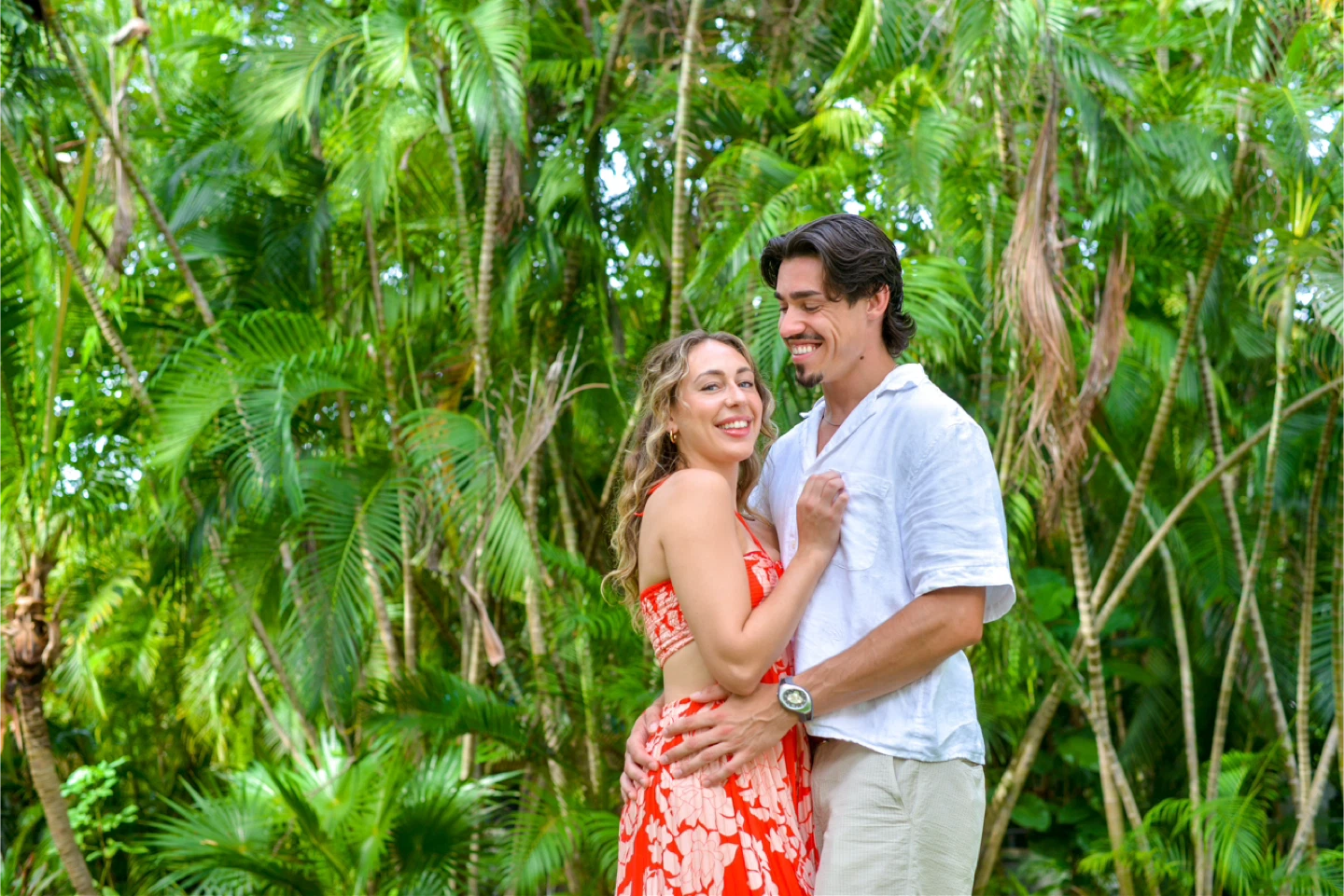 Stef and Alyssa profile