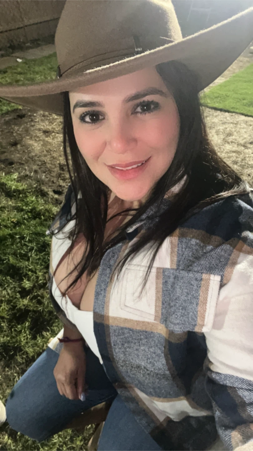 Mariana profile