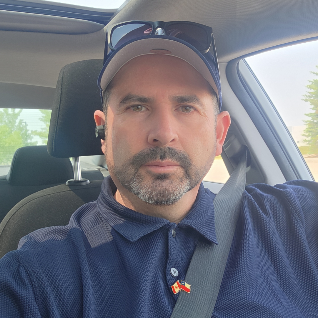 Jose Luis Ulloa profile