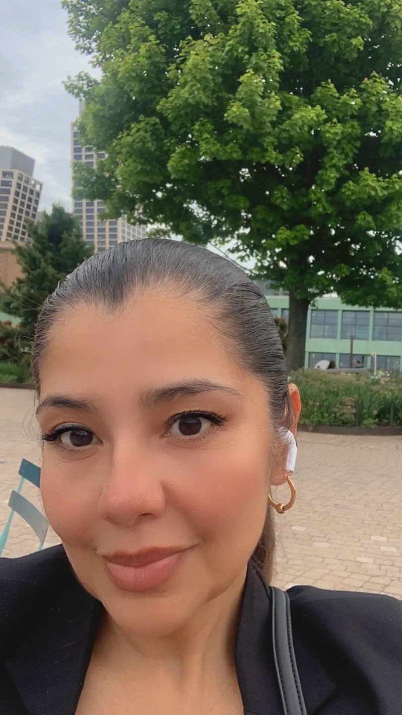 Paula escobar profile